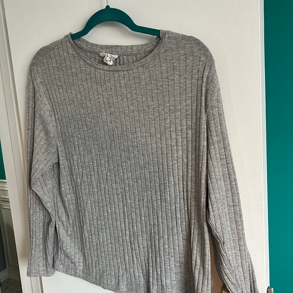 For the Republic Long Sleeve - Picture 4 of 4